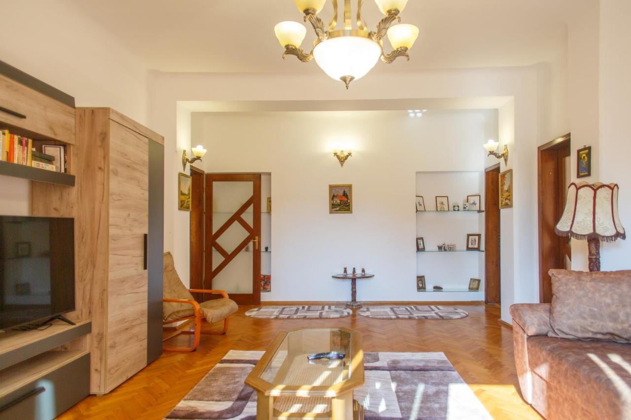Barok Appart Braşov Buitenkant foto